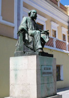 Памятник Айвазовскому