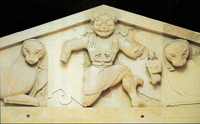 Медуза Горгона (Рельеф фронтона храма Артемиды на острове Корфу. 590-80 гг. до н.э.)