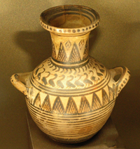Гидрия в стиле геометрики. 750—700 гг. до н.э.