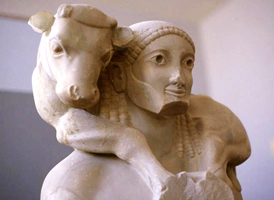Мосхофор (несущий тельца). Музей Акрополя. Афины. VI в. до н.э.